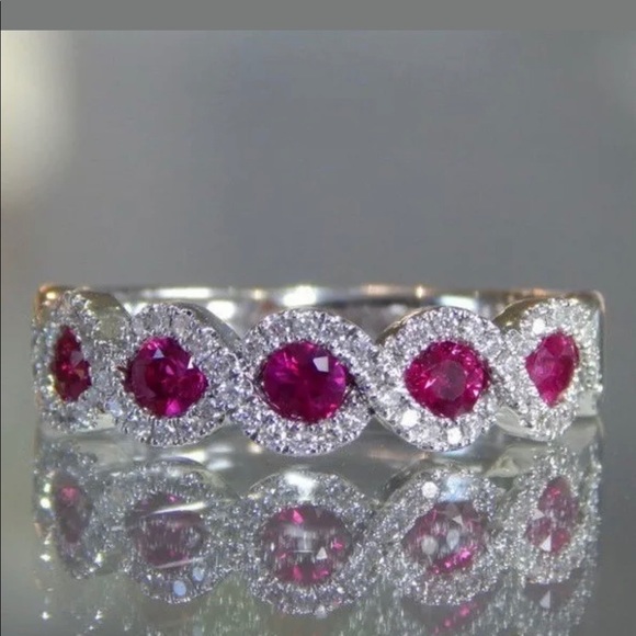 Jewelry - NWT Oval Cut Ruby and Sapphire Sz9